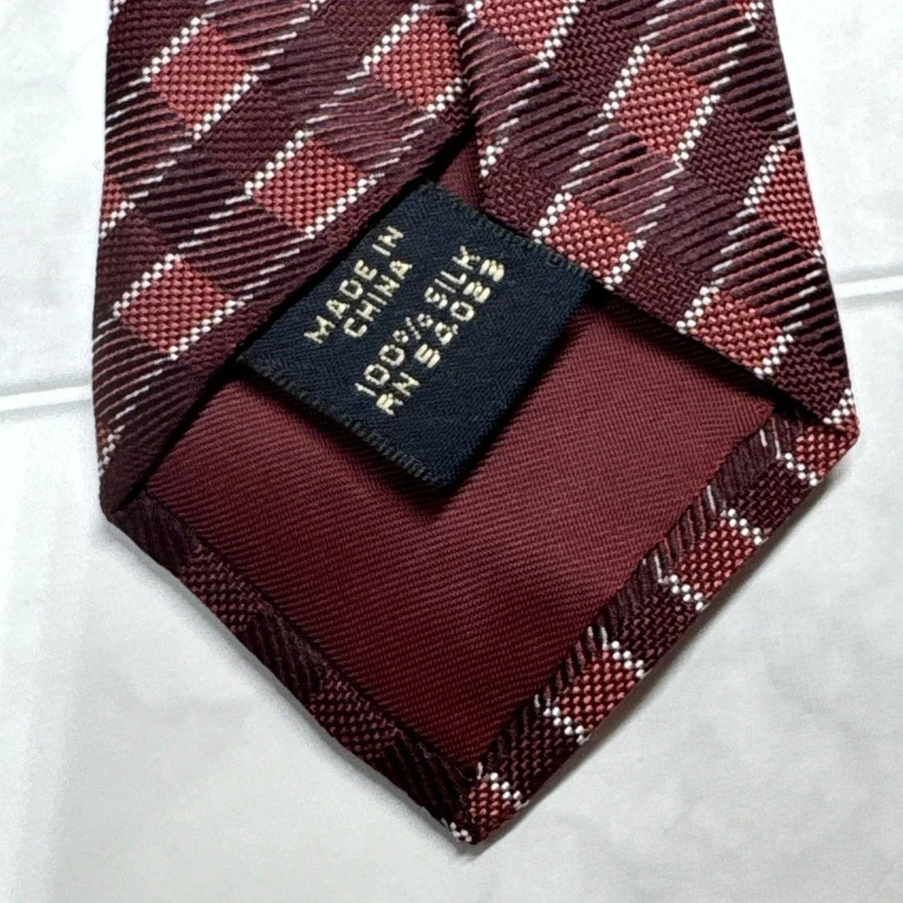 Banana Republic Men's 100% Silk Tie 60